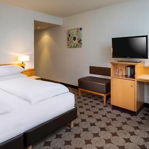 Zimmer mit Kingsize-Bett